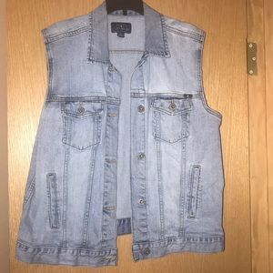 Women’s vest